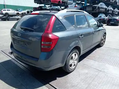 Scrapping Vehicle kia cee'd sw (ed) 1.6 crdi 90 of the year 2008 powered d4fb