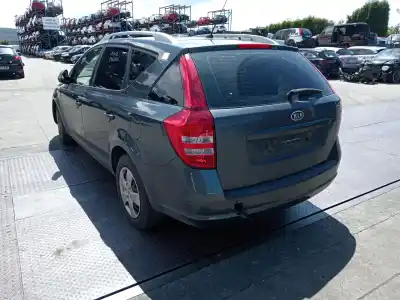 Scrapping Vehicle kia cee'd sw (ed) 1.6 crdi 90 of the year 2008 powered d4fb