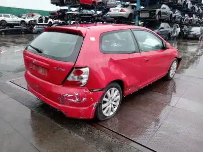 Veicolo di demolizione honda civic vii hatchback (eu, ep, ev) 1.6 i (ep2, eu8, eu6) dell'anno 2005 alimentato d16v1