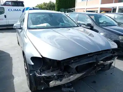 Veículo de Sucata bmw 5 (f10) 530 d xdrive do ano 2011 alimentado n57 d30 a