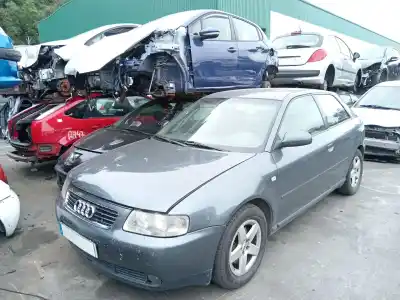 Verschrottungsfahrzeug AUDI A3 (8L1)  des Jahres 2002 angetrieben ASZ
