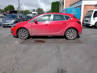 Verschrottungsfahrzeug OPEL ASTRA J (P10)  des Jahres 2014 angetrieben B 16 DTH