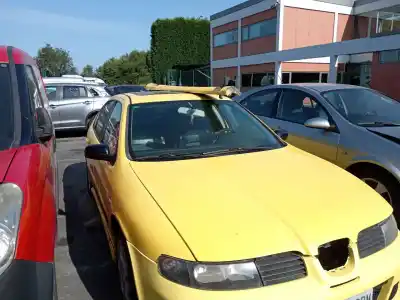 Verschrottungsfahrzeug SEAT LEON (1M1)  des Jahres 2000 angetrieben AJQ,ARY