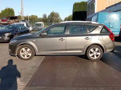 Hurda Aracı KIA CEE'D SW (ED)  Yılın 2010 güçlü D4FB