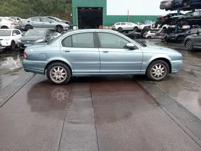 Veicolo di demolizione JAGUAR X-TYPE I (X400)  dell'anno 2004 alimentato D6B (XU9JA)