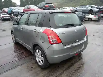 Veicolo di demolizione suzuki swift iii (mz, ez) 1.3 (rs 413) dell'anno 2008 alimentato m13a