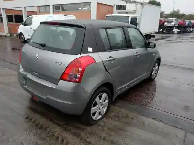 Veicolo di demolizione suzuki swift iii (mz, ez) 1.3 (rs 413) dell'anno 2008 alimentato m13a
