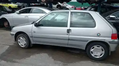 Sloopvoertuig PEUGEOT 106 II (1A_, 1C_)  van het jaar 2001 aangedreven HDZ (TU1M+),HFX (TU1JP)