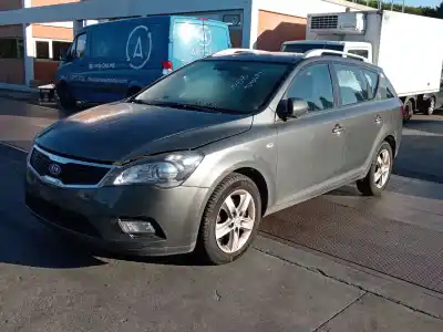 Veículo de Sucata kia cee'd sw (ed) 1.6 crdi 115 do ano 2010 alimentado d4fb