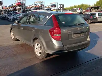 Veículo de Sucata kia cee'd sw (ed) 1.6 crdi 115 do ano 2010 alimentado d4fb