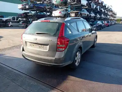 Veículo de Sucata kia cee'd sw (ed) 1.6 crdi 115 do ano 2010 alimentado d4fb
