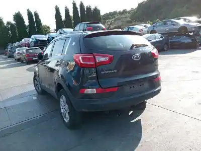 Veicolo di demolizione kia sportage iii (sl) 1.7 crdi dell'anno 2011 alimentato d4fd