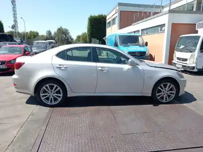 Scrapping Vehicle lexus is ii (_e2_) 220d (ale20) of the year 2006 powered 2ad-fhv