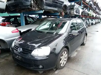 Sloopvoertuig VOLKSWAGEN GOLF V (1K1)  van het jaar 2004 aangedreven BKC,BLS,BXE