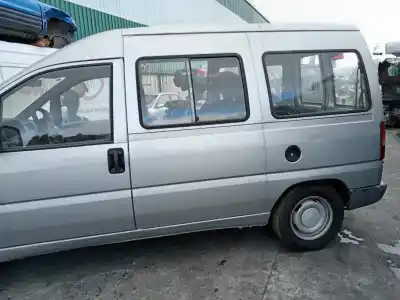 Veicolo di demolizione PEUGEOT EXPERT (224_)  dell'anno 0 alimentato DHX (XUD9TE)