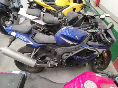 Vehicul casat YAMAHA YZF-R  al anului 2004 alimentat 