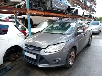 Sloopvoertuig FORD FOCUS III SEDÁN  van het jaar 2013 aangedreven M1DA,M1DC,M1DD