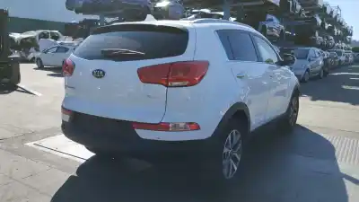 Veicolo di demolizione kia sportage iii (sl) 1.7 crdi dell'anno 2015 alimentato d4fd