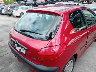 Sloopvoertuig PEUGEOT 206 FASTBACK (2A/C) 1.9 D van het jaar 2001 aangedreven WJY (DW8B),WJZ (DW8)