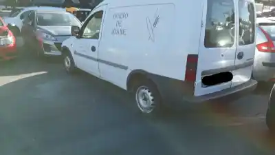 Veicolo di demolizione opel combo tour 1.7 di 16v dell'anno 2001 alimentato y 17 dtl