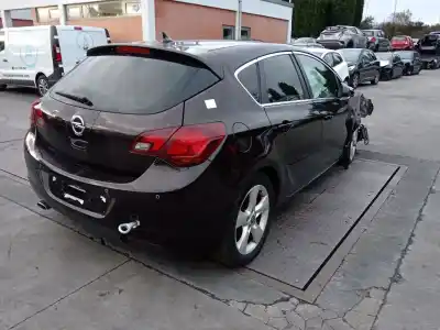 Sloopvoertuig opel astra j gtc 2.0 cdti (08) van het jaar 2012 aangedreven a 20 dth