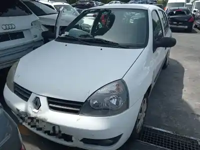 Здавання транспортного засобу renault clio ii fase ii (b/cb0) campus року 2008 потужний 