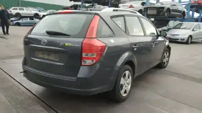 Veicolo di demolizione kia cee'd sw (ed) 1.6 crdi 115 dell'anno 2011 alimentato d4fb