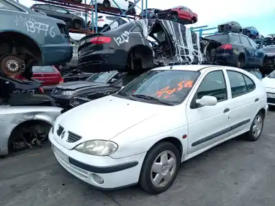 Scrapping Vehicle renault megane i (ba0/1_) 1.9 dti (ba08, ba0n) of the year 2000 powered f9q 730,f9q 731,f9q 734,f9q 736