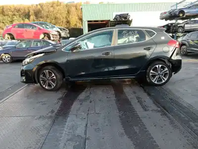 Veículo de Sucata KIA CEE'D (JD) 1.6 CRDI 136 do ano 2016 alimentado D4FB
