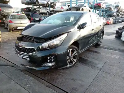 Veículo de Sucata kia cee'd (jd) 1.6 crdi 136 do ano 2016 alimentado d4fb