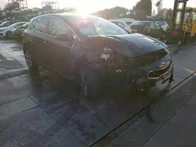 Veículo de Sucata kia cee'd (jd) 1.6 crdi 136 do ano 2016 alimentado d4fb