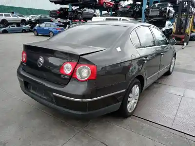 Scrapping Vehicle volkswagen passat b6 (3c2) 2.0 tdi 16v of the year 2006 powered bkp