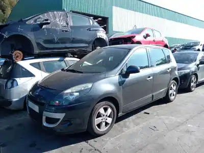 Scrapping Vehicle renault scénic iii (jz0/1_) 1.9 dci (jz0j, jz1j, jz1k, jz1s) of the year 2011 powered f9q 870,f9q 872