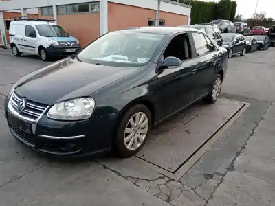 Scrapping Vehicle volkswagen jetta iii (1k2) 1.9 tdi of the year 2008 powered bxe