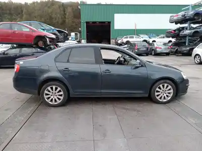 Scrapping Vehicle volkswagen jetta iii (1k2) 1.9 tdi of the year 2008 powered bxe