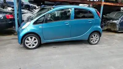 Véhicule à la ferraille peugeot ion electric de l'année 2011 alimenté y4f1