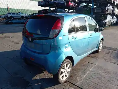Véhicule à la ferraille peugeot ion electric de l'année 2011 alimenté y4f1
