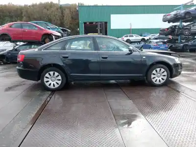 Véhicule à la ferraille audi a6 c6 (4f2) 2.0 tdi de l'année 2008 alimenté bre