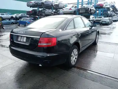 Véhicule à la ferraille audi a6 c6 (4f2) 2.0 tdi de l'année 2008 alimenté bre