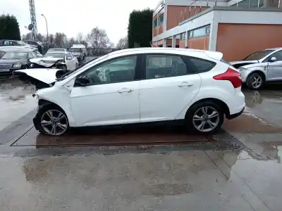 Здавання транспортного засобу ford focus iii 1.6 tdci року 2013 потужний t1da