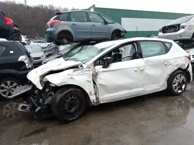 Verschrottungsfahrzeug SEAT LEON (5F1) 1.6 TDI des Jahres 2015 angetrieben CLHA