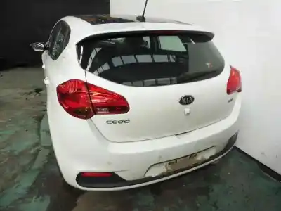 Veicolo di demolizione kia cee´d concept dell'anno 2014 alimentato d4fc