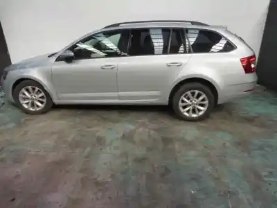 Утилизация автомобиля SKODA OCTAVIA COMBI (5E5) Ambition года 2017 питание DDYA