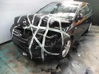 Vehicul casat kia cee´d active al anului 2007 alimentat d4fb