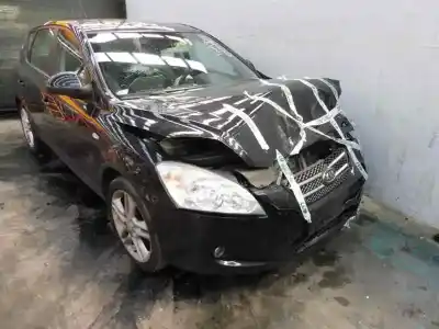 Vehicul casat kia cee´d active al anului 2007 alimentat d4fb