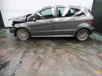 Здавання транспортного засобу MERCEDES-BENZ CLASE B (W245) 180 CDI (245.207) року 2008 потужний 640940