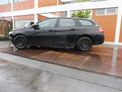 Sloopvoertuig PEUGEOT 308 SW Access van het jaar 2015 aangedreven BH02