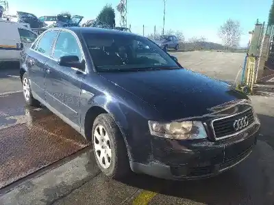 Veículo de Sucata audi a4 berlina (8e) 1.9 tdi (96kw) do ano 2002 alimentado awx
