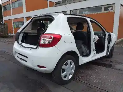 Veículo de Sucata dacia sandero ambiance do ano 2016 alimentado d4f f7