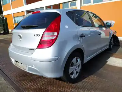 Vehículo de desguace hyundai i30 classic del año 2011 con motor d4fb